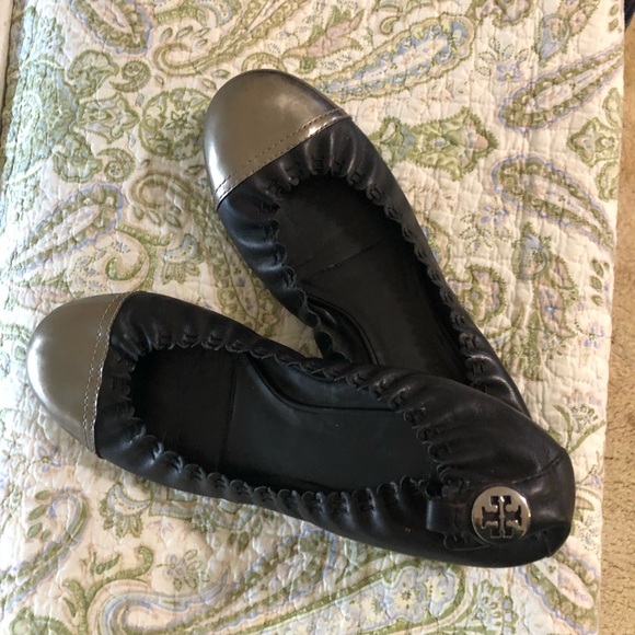 Tory Burch Abbey Cap Toe Leather Ballet Flat Size 10 - Picture 4 of 4
